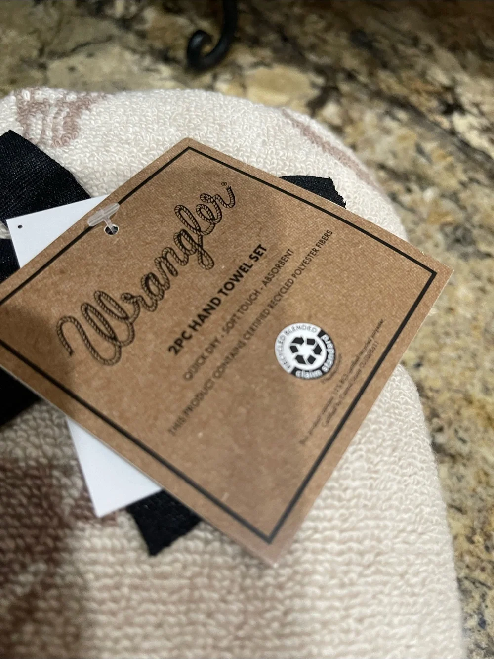 Wrangler STEER HEAD towel bundle - (2) bath, (2) hand towels & (2) fingertip NEW